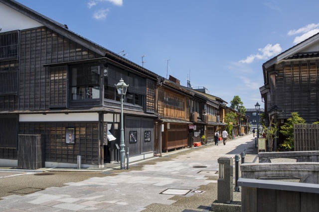 Nishi Chaya District